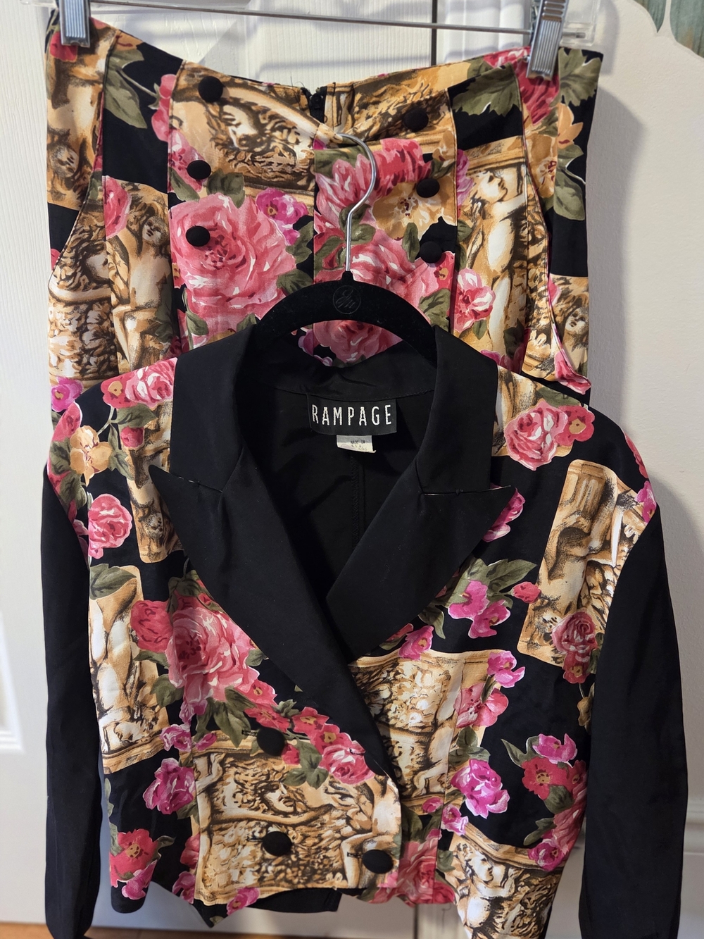 Y2K Rampage Set Black Blazer And Shorts with Pink and Gold Baroque Print - Picture 2 of 7